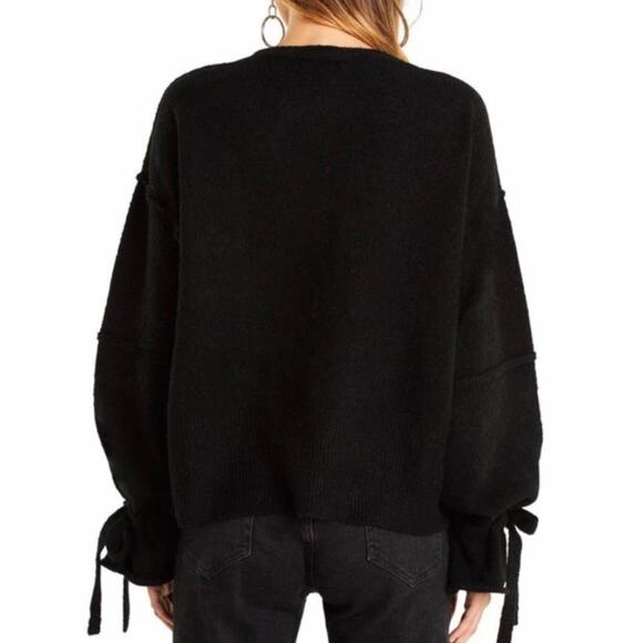 Wildfox black V-neck oversized tie sleeve sweater - Picture 5 of 12
